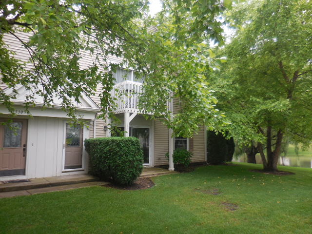 1332 Longacre Ln #13-6, Wheeling, IL 60090 photo 1
