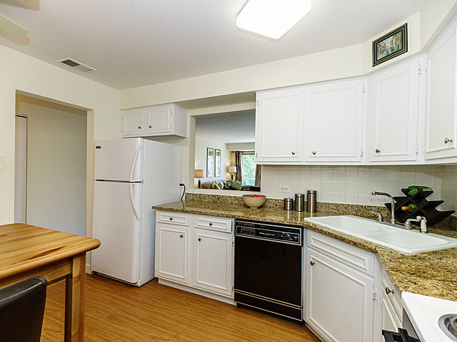 227 Elgin Ave #4E, Forest Park, IL 60130 photo 7