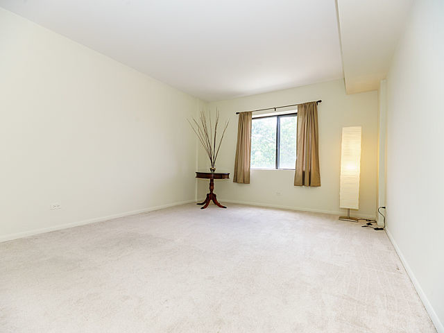 227 Elgin Ave #4E, Forest Park, IL 60130 photo 13