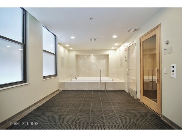 310 S Michigan Ave #1605, Chicago, IL 60604 photo 12