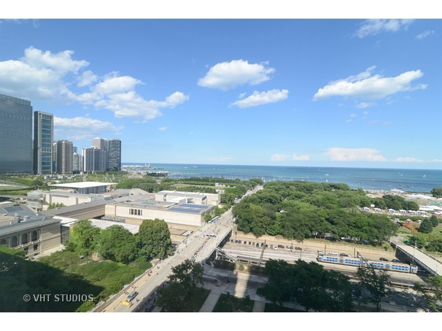 310 S Michigan Ave #1605, Chicago, IL 60604 photo 11