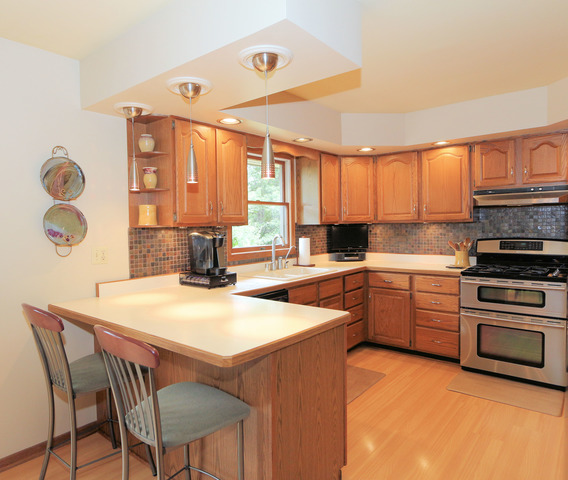 8301 Nolan St, Harvard, IL 60033 photo 4