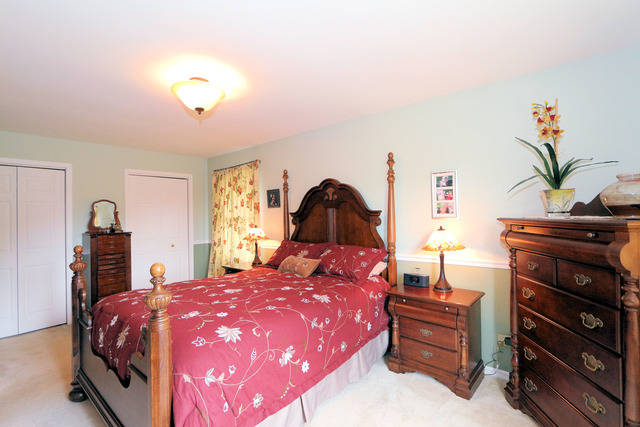 8301 Nolan St, Harvard, IL 60033 photo 14