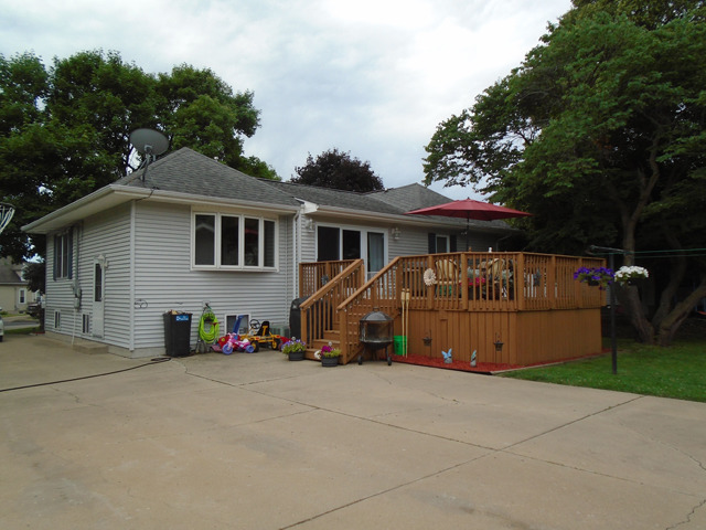 2215 Main St, Peru, IL 61354 photo 14