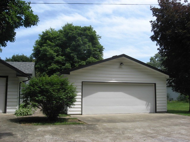 1 Lawrence Dr, Kankakee, IL 60901 photo 12