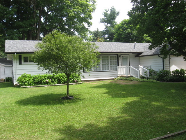 1 Lawrence Dr, Kankakee, IL 60901 photo 2