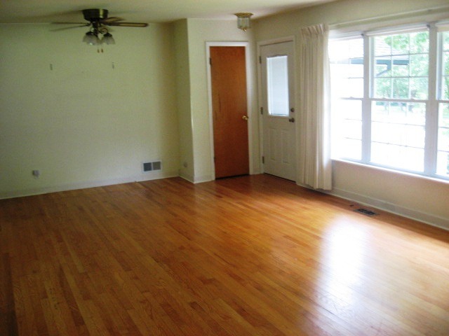 1 Lawrence Dr, Kankakee, IL 60901 photo 3