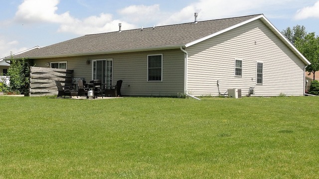 564 Pine Meadow Dr, Dixon, IL 61021 photo 11