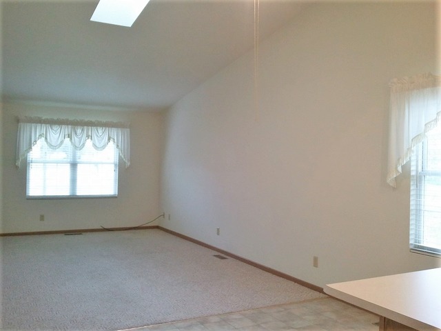 564 Pine Meadow Dr, Dixon, IL 61021 photo 5
