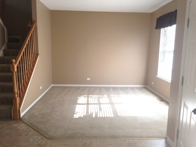 2598 Rourke Dr, Aurora, IL 60503 photo 2
