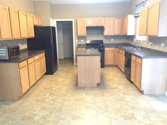 2598 Rourke Dr, Aurora, IL 60503 photo 5