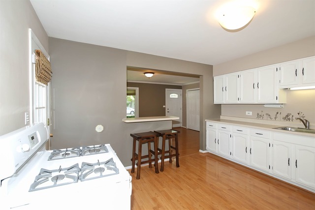2309 Park St, Rolling Meadows, IL 60008 photo 9