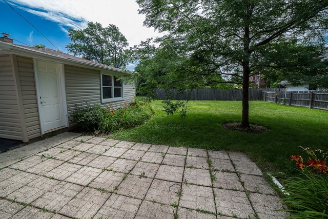 3245 Ronald Rd, Glenview, IL 60025 photo 24
