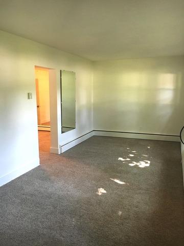 1809 W 1st St, Dixon, IL 61021 photo 3