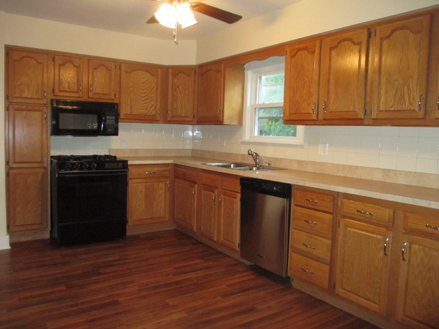 3254 Ann St, Lansing, IL 60438 photo 4