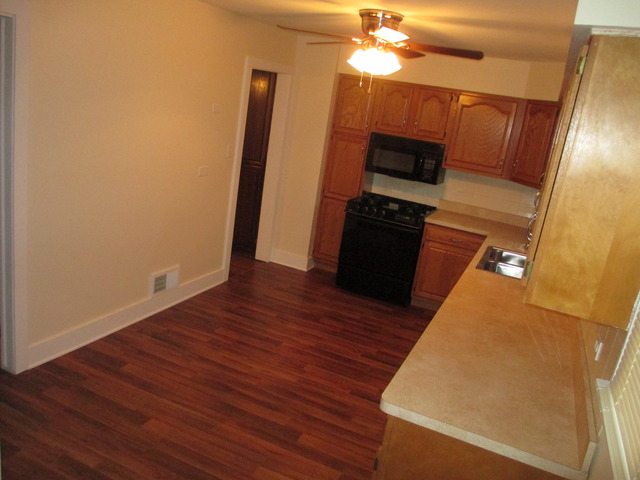 3254 Ann St, Lansing, IL 60438 photo 5
