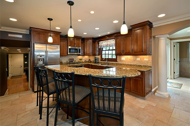3840 N Firestone Dr, Hoffman Estates, IL 60192 photo 3