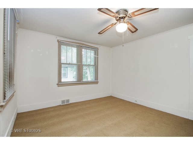 122 Eagle Point Rd, Fox Lake, IL 60020 photo 5