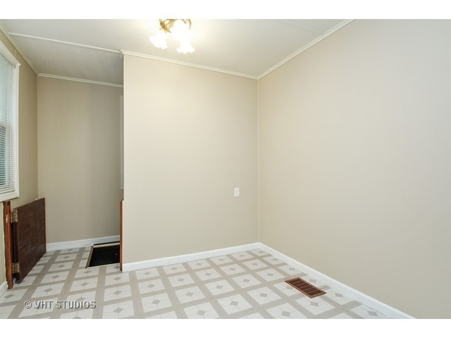 122 Eagle Point Rd, Fox Lake, IL 60020 photo 10