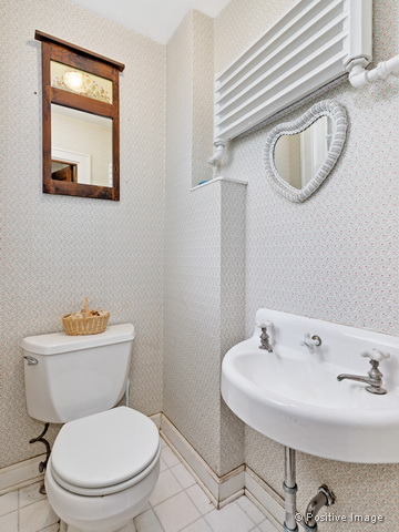 713 E Illinois St, Wheaton, IL 60187 photo 12