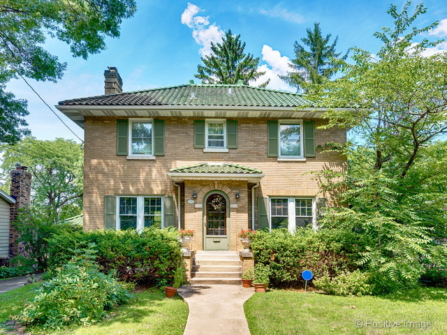 713 E Illinois St, Wheaton, IL 60187 photo 1