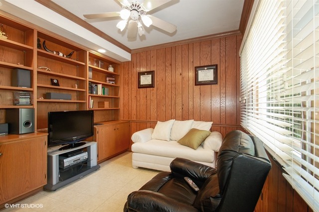 1016 Hazel Ave, Deerfield, IL 60015 photo 4