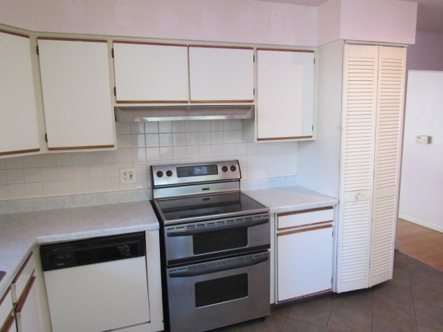 403 E Hilton Ave, Addison, IL 60101 photo 8