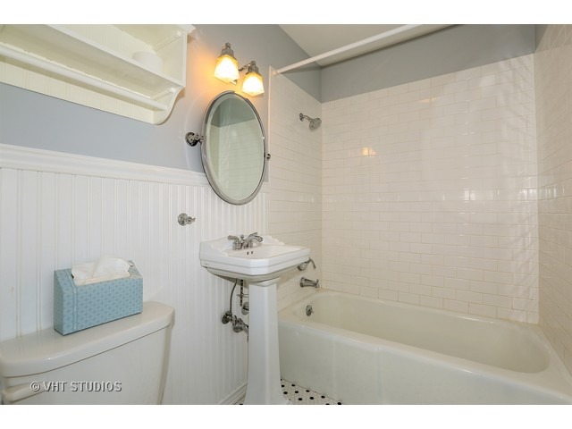 742 S Mitchell Ave, Elmhurst, IL 60126 photo 13