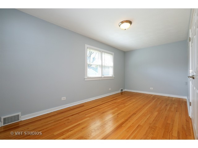 742 S Mitchell Ave, Elmhurst, IL 60126 photo 8