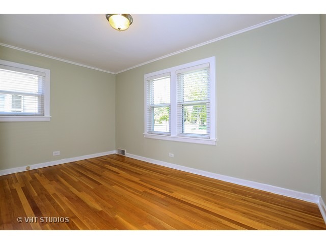 742 S Mitchell Ave, Elmhurst, IL 60126 photo 9