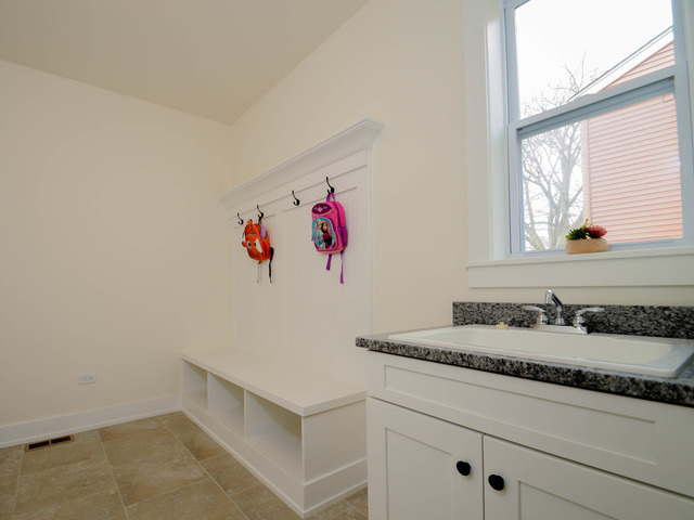 1029 N Eagle St, Naperville, IL 60563 photo 9