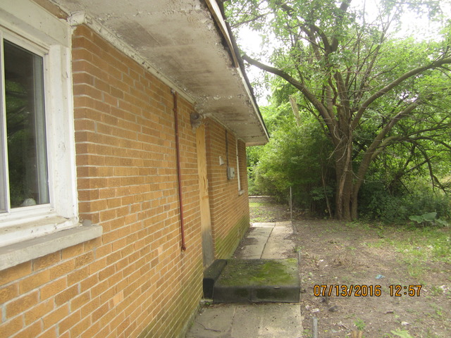 709 E 134th St, Chicago, IL 60827 photo 5