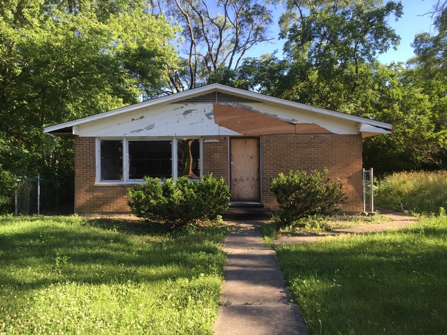 709 E 134th St, Chicago, IL 60827 photo 1