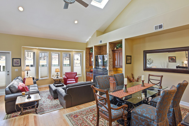 77 E 16th St #4, Chicago, IL 60616 photo 7