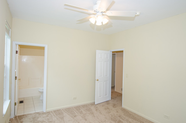 1663 Blackwell Ln, Aurora, IL 60504 photo 9