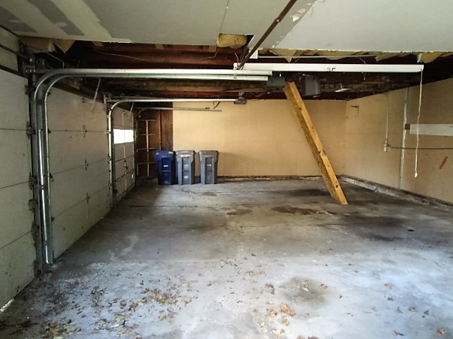 585 Page Ave, Elgin, IL 60120 photo 7