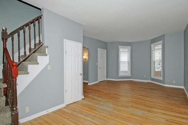 36 S Union St, Elgin, IL 60123 photo 18