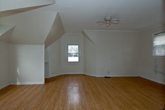 36 S Union St, Elgin, IL 60123 photo 23