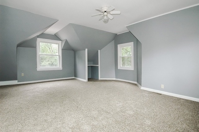 36 S Union St, Elgin, IL 60123 photo 24
