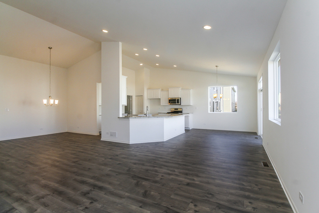 3304 Batley St, Elgin, IL 60124 photo 9