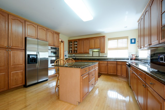 5719 Buckingham Ct, Rolling Meadows, IL 60008 photo 4