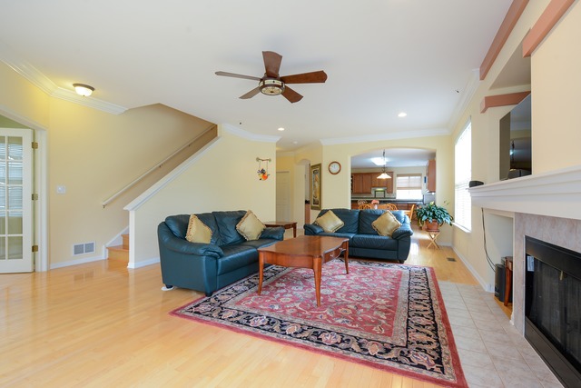 5719 Buckingham Ct, Rolling Meadows, IL 60008 photo 9