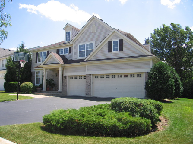 5719 Buckingham Ct, Rolling Meadows, IL 60008 photo 1