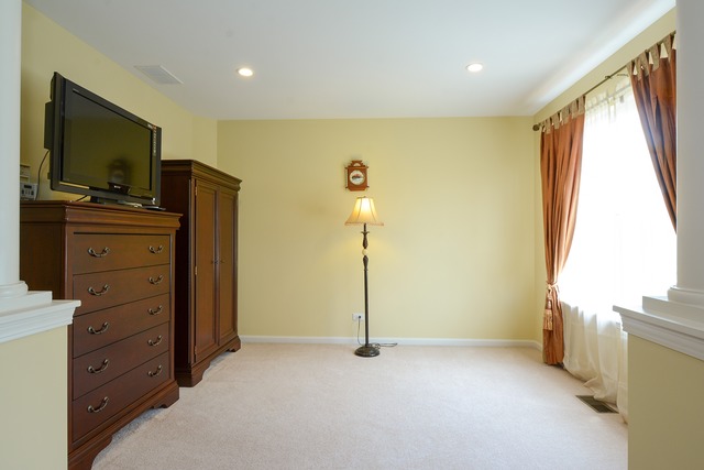 5719 Buckingham Ct, Rolling Meadows, IL 60008 photo 13