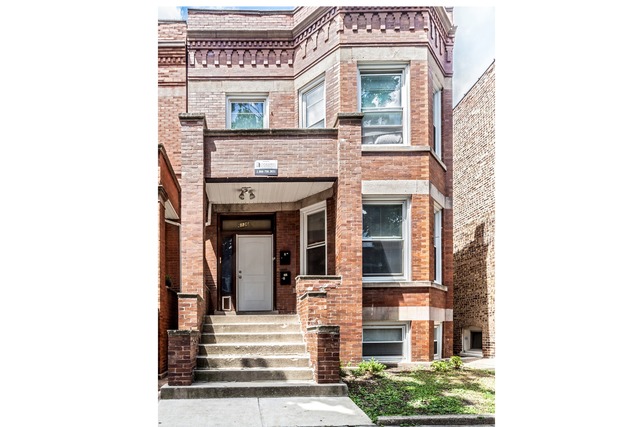 6136 S Champlain Ave, Chicago, IL 60637 photo 1