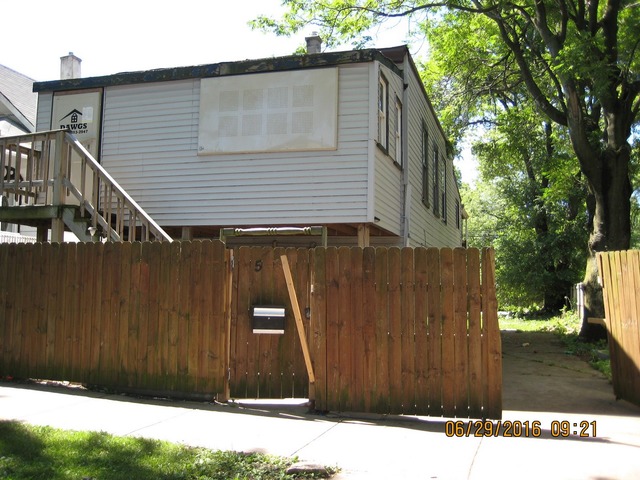 543 E 92nd St, Chicago, IL 60619 photo 1