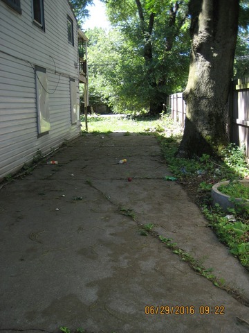 543 E 92nd St, Chicago, IL 60619 photo 2