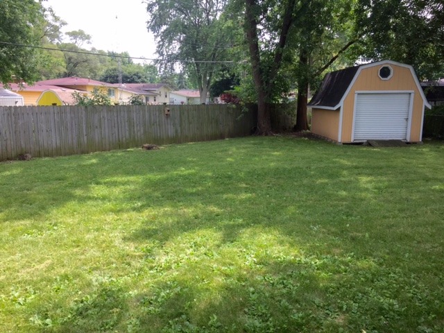 13 Circle Dr E, Montgomery, IL 60538 photo 13