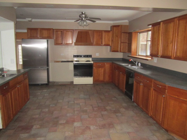 720 Selborne Rd, Riverside, IL 60546 photo 2
