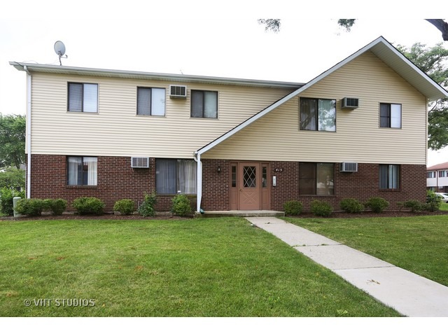 415 Echo Ln #3, Aurora, IL 60504 photo 1